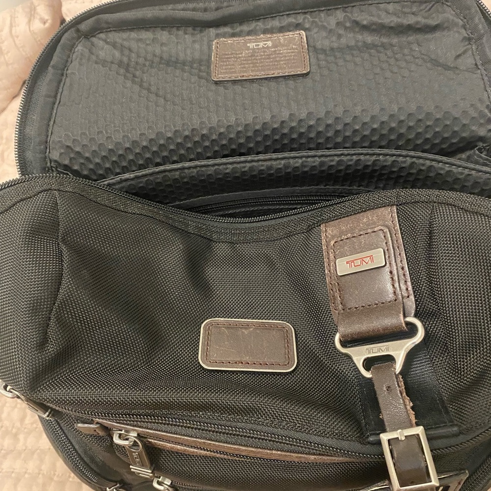 TUMI Charcoal Men's Backpack with Leather detail - Picture 8 of 16